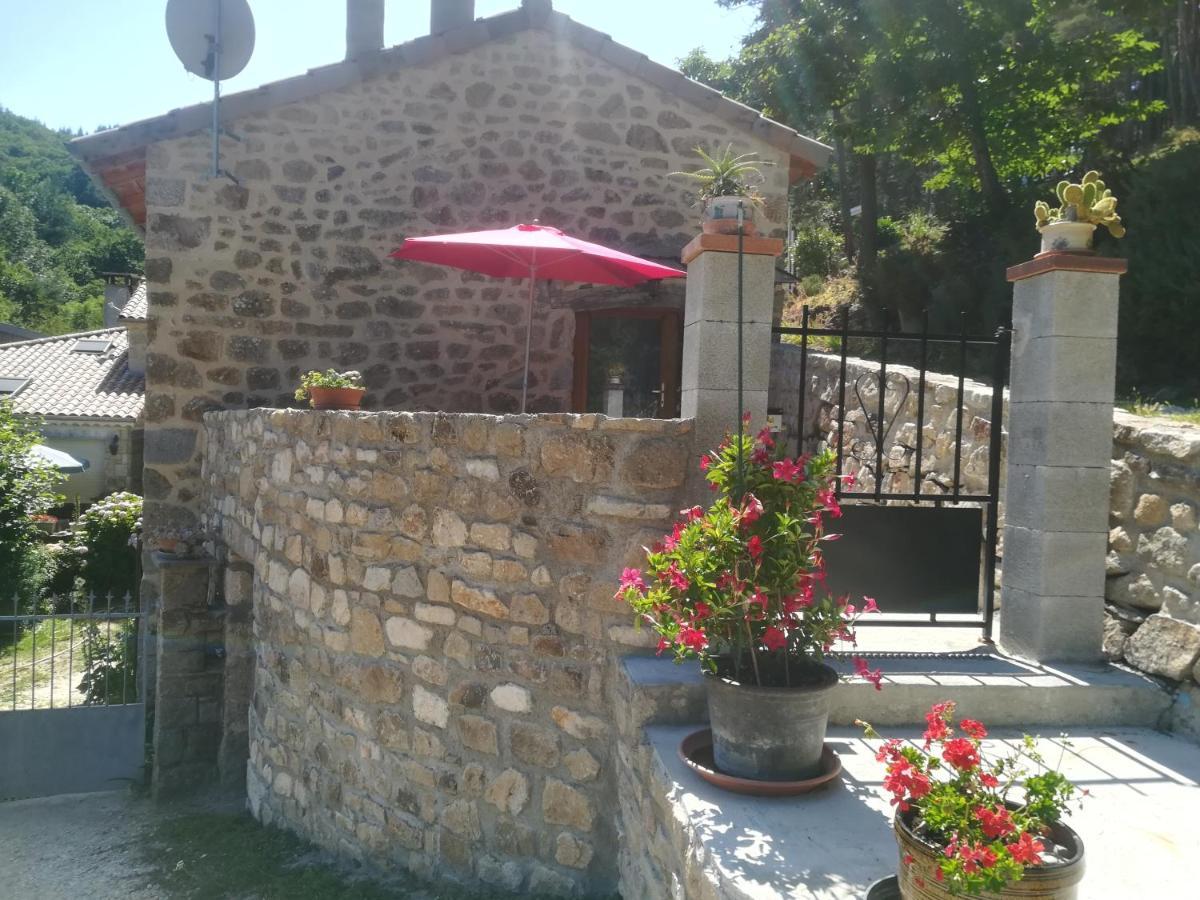 Loft La Rose Desiree Gite 3 Etoiles Chalencon Екстер'єр фото